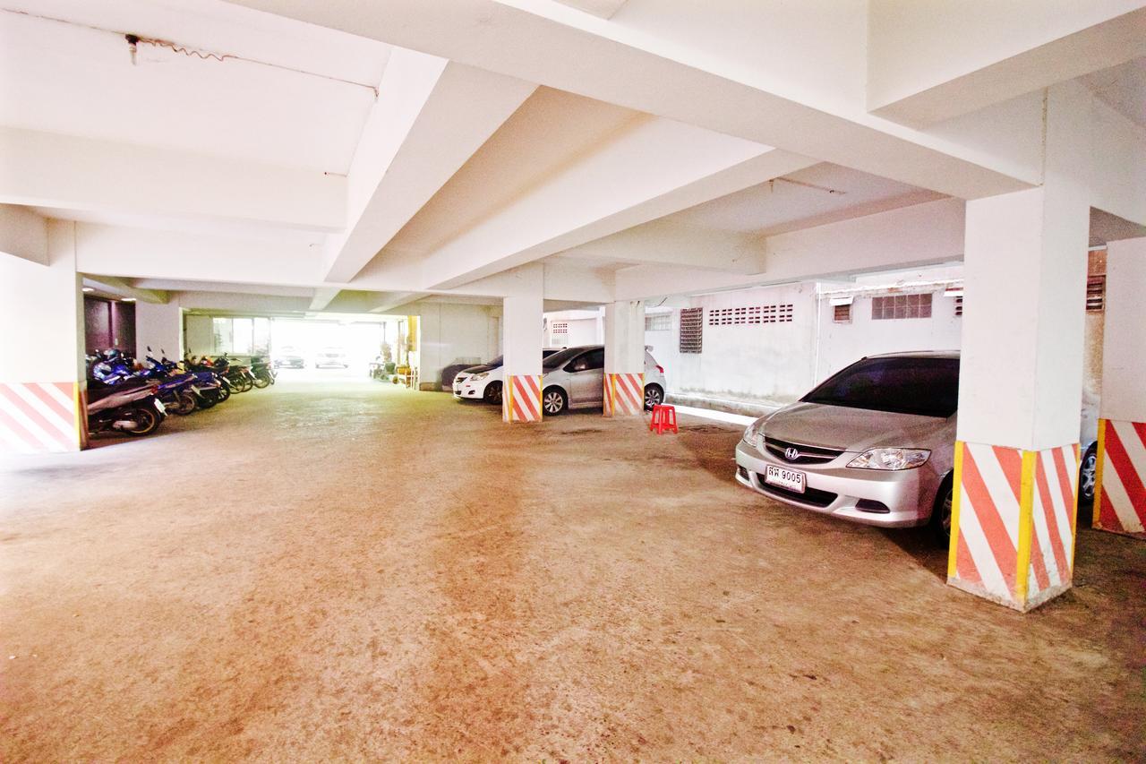 Kaya Place Bangkok Exterior photo